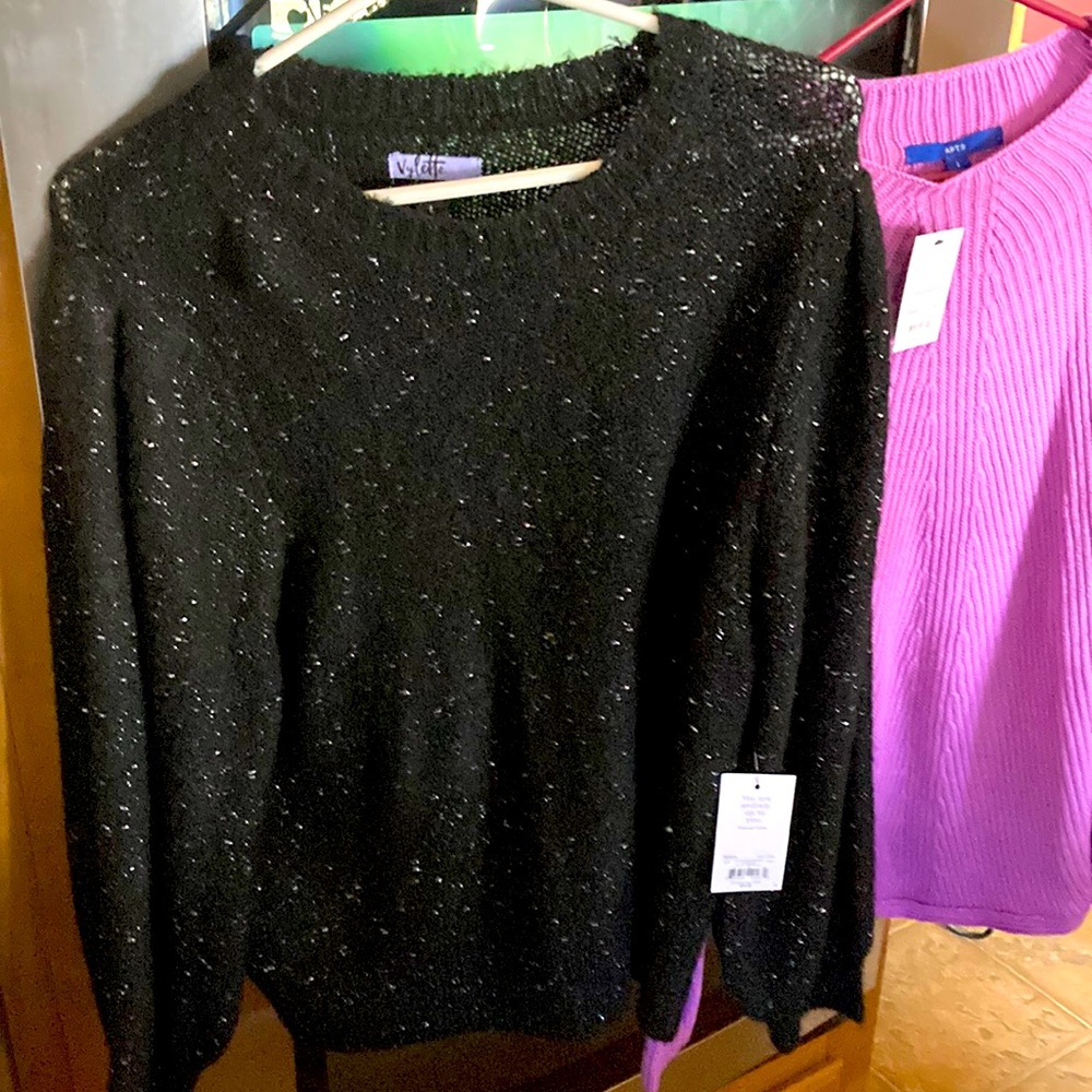 Ladies 2 large sweaters, New with Tags, colors on tags, beautiful!